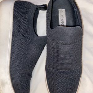 Steve Madden knit slip on shoes